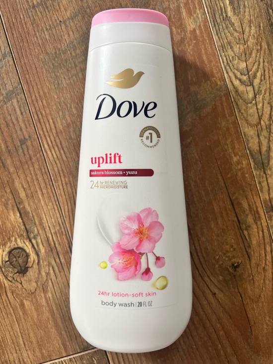 Dove Other - Dove Uplift Sakura Blossom + Yuzu Body Wash - Pink